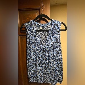 🍋Old Navy Sleeveless Blouse